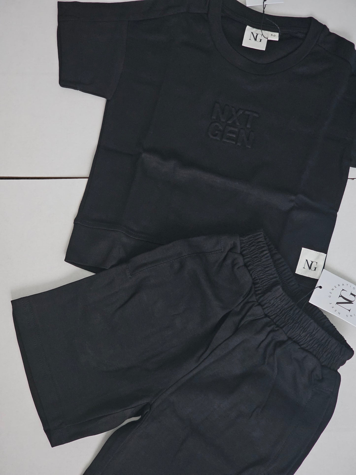 Essential Black Lounge Set