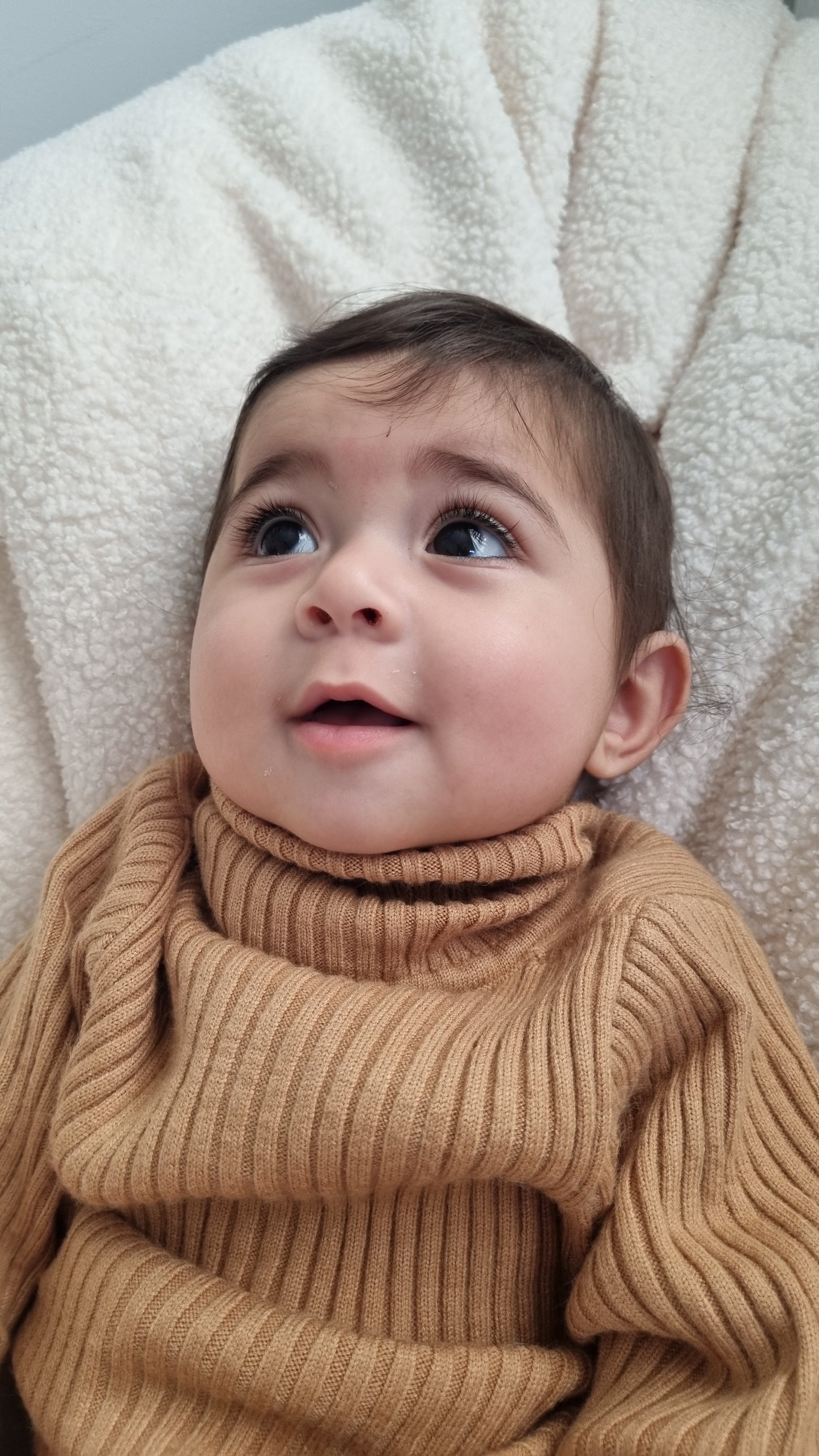 Soft baby ribbed detail turtleneck